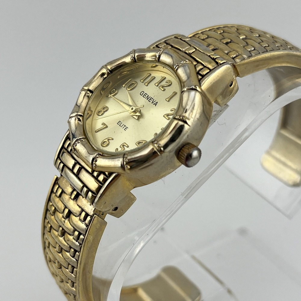 Geneva Watch Womens 28mm Gold Tone Textured Bangle Band Band- New Battery - Picture 3 of 8
